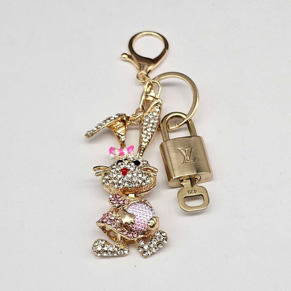 Louis Vuitton Authentic Gold Lock & Key 🔑 Bag Charm + Unbranded Keychain - Picture 4 of 7
